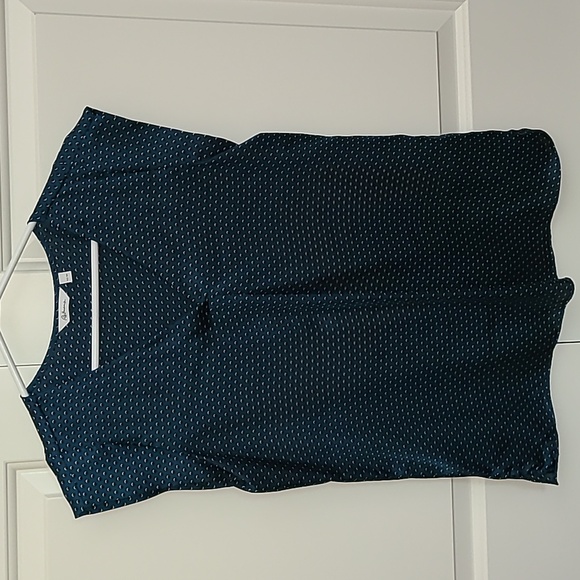 Pretty green silk feel top. X-small new condition - Picture 8 of 13